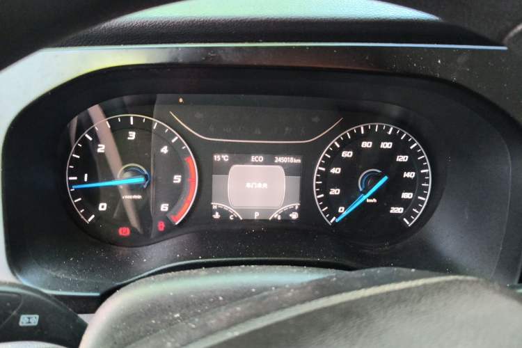 Used JMC Fushun 2023 2.0T Automatic Mid-Range Mid-Roof Commercial Multi-Purpose 7-Seater Passenger Vehicle Instrument Cluster