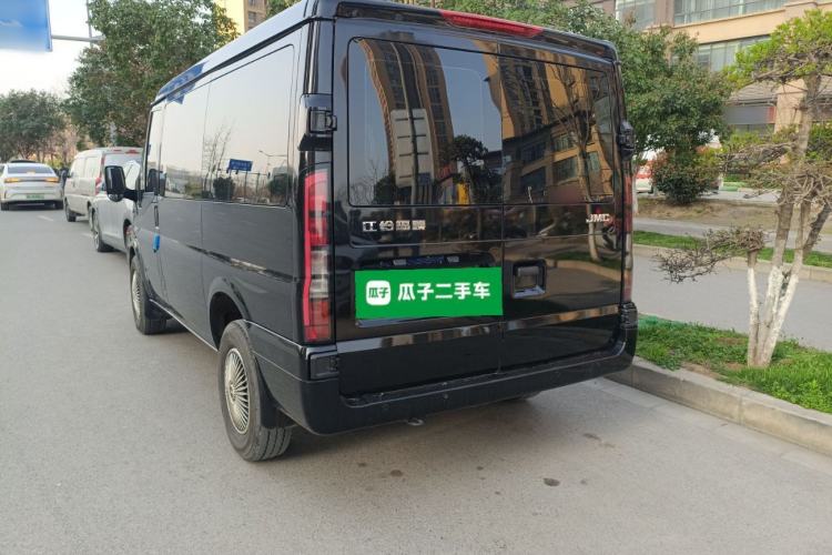 Used JMC Fushun 2023 2.0T Automatic Short-Wheelbase Low-Roof Commercial & Multi-Purpose Passenger Vehicle 6-Seater with Dual-Opening Tailgate Rear Left 45 Deg