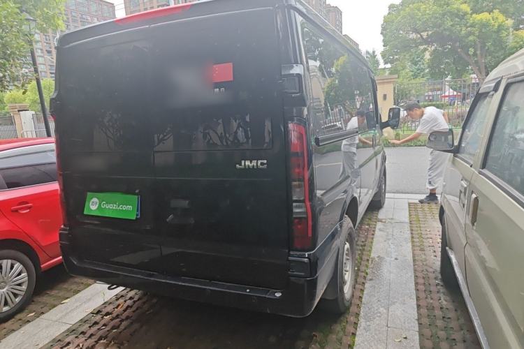 Used JMC Fushun 2023 2.0T Automatic Short-Wheelbase Low-Roof Commercial & Multi-Purpose Passenger Vehicle 6-Seater with Dual-Opening Tailgate Rear Right 45 Deg
