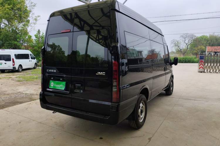 Used JMC Fushun 2023 2.0T Automatic Mid-Range High-Roof Commercial Multi-Purpose 7-Seater Passenger Vehicle Rear Right 45 Deg