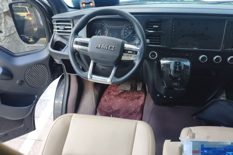 Used JMC Fushun 2023 2.0T Automatic Short-Wheelbase Low-Roof Commercial & Multi-Purpose Passenger Vehicle 6-Seater with Dual-Opening Tailgate Steering Wheel