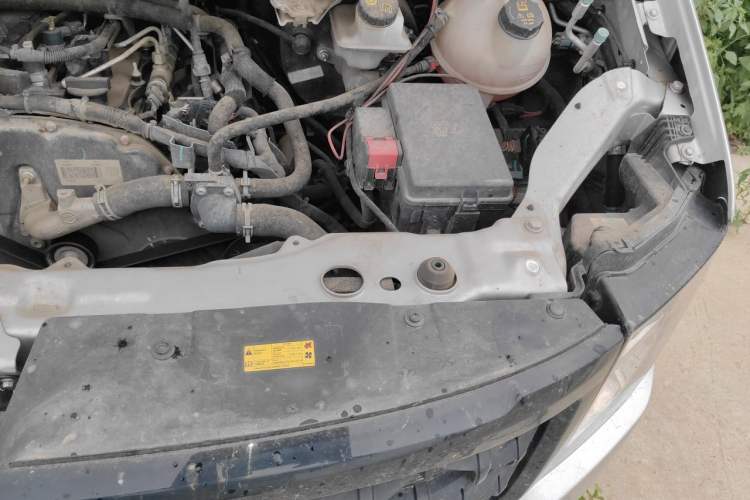 Used JMC Fushun  Engine Bay Left