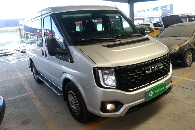 Used JMC Fushun 2023 2.0T Manual Short Wheelbase Low-Roof Commercial Multi-Purpose Passenger Vehicle 6 Seats with Lift-Up Tailgate Front Right 45 Deg
