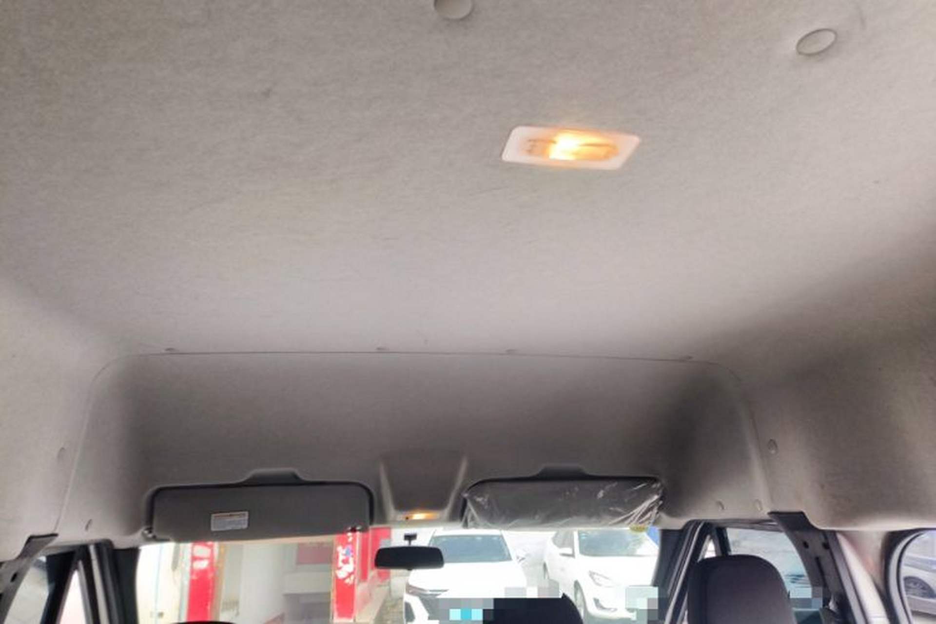 Used JMC Fushun 2023 2.0T Manual Short-Wheelbase Mid-Height Commercial Multi-Purpose 5-Seater Passenger Vehicle Headliner