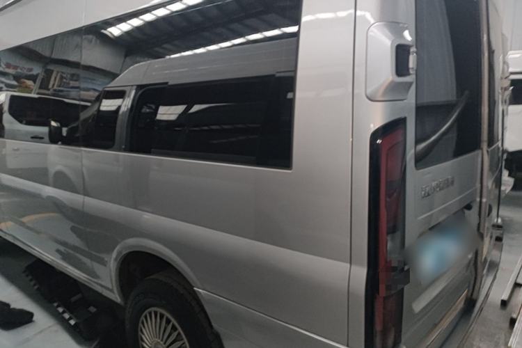 Used JMC Fushun 2023 2.0T Manual Mid-axle Mid-roof Commercial Multi-purpose 6-Seater Passenger Vehicle Rear Left 45 Deg