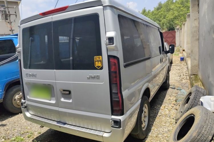 Used JMC Fushun 2023 2.0T Automatic Short-Wheelbase Low-Roof Commercial & Multi-Purpose Passenger Vehicle 6-Seater with Dual-Opening Tailgate Rear Right 45 Deg