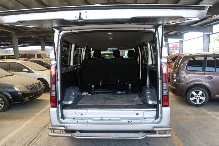 Used JMC Fushun 2023 2.0T Manual Short Wheelbase Low-Roof Commercial Multi-Purpose Passenger Vehicle 6 Seats with Lift-Up Tailgate Trunk