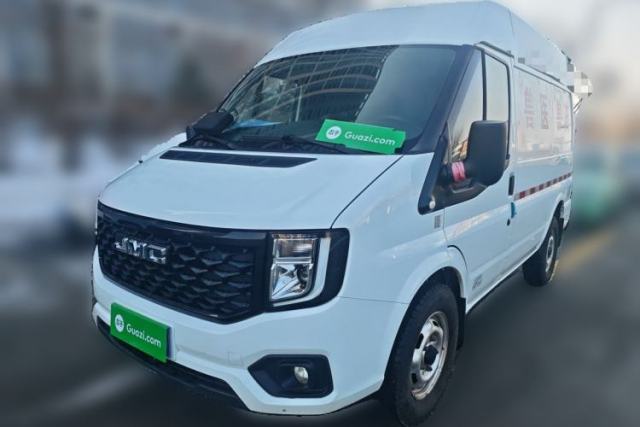 Used JMC Fushun 2023 2.0T Manual Short-Wheelbase Mid-Roof Commercial Van Transporter 2/3 Seats