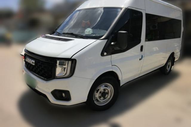 Used JMC Fushun 2023 2.0T Manual Mid-Drive Mid-Roof Commercial Multi-Purpose 7-Seater Passenger Vehicle