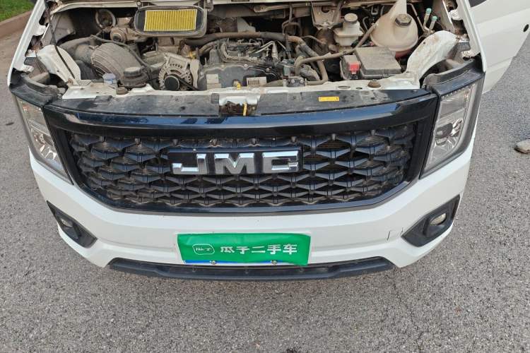 Used JMC Fushun  Engine Bay