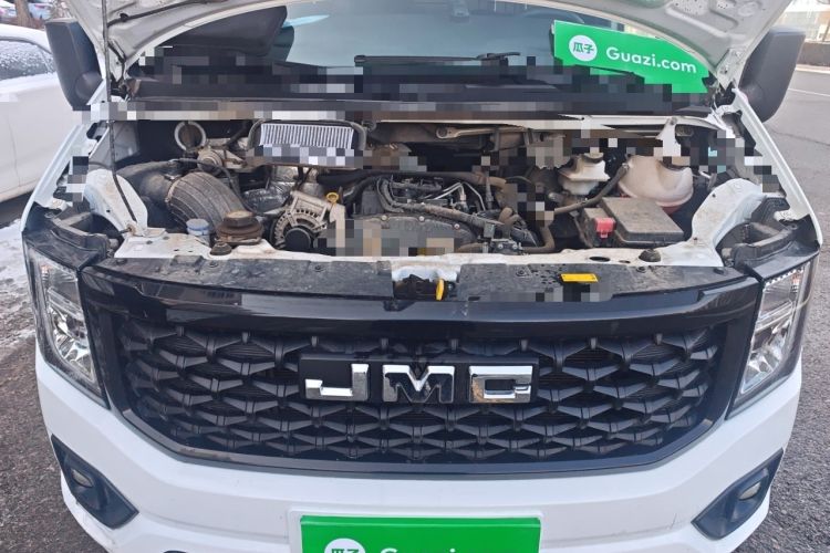 Used JMC Fushun 2023 2.0T Manual Short-Wheelbase Mid-Roof Commercial Van Transporter 2/3 Seats Engine Bay
