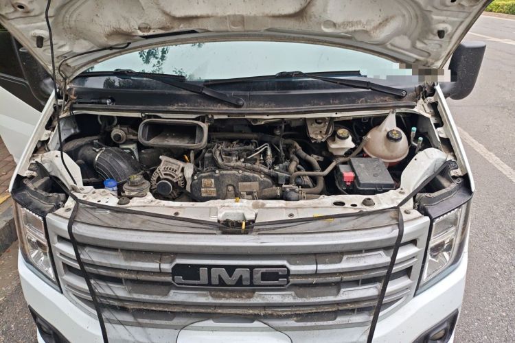 Used JMC Fushun 2023 2.0T Automatic Mid-Roof Business Class 9 (Non-Commercial) Engine Bay