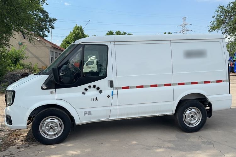 Used JMC Fushun 2023 2.0T Manual Short-Wheelbase Low-Roof Commercial Van 2/3 Seats with Lift-Up Tailgate Exterior 1