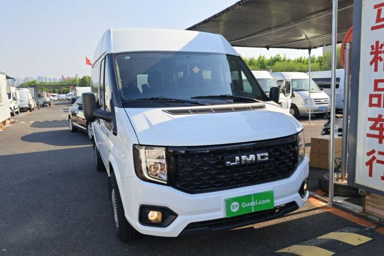 Used JMC Fushun 2023 2.0T Automatic Short-Wheelbase Mid-Height Commercial Multi-Purpose Passenger Vehicle 5 Seats Exterior 1