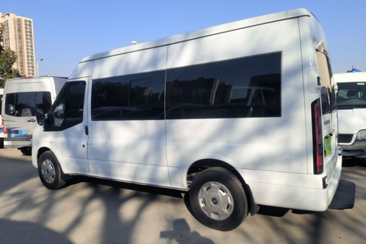 Used JMC Fushun 2023 2.0T Automatic Mid-axle Mid-roof Business-Class 9-Seater Exterior 3