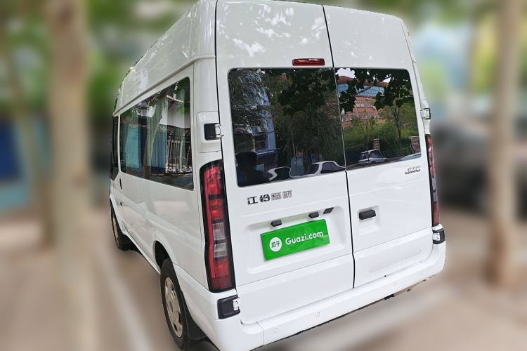 Used JMC Fushun 2023 2.0T Automatic Short-Wheelbase Mid-Top Commercial Multi-Purpose 6-Seater Passenger Vehicle Exterior 3