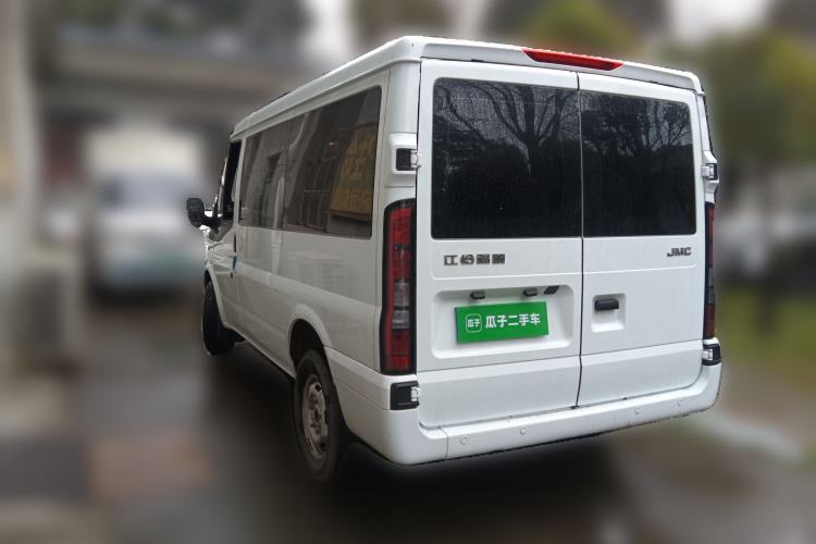 Used JMC Fushun 2023 2.0T Automatic Short-Wheelbase Low-Roof Commercial Van 2/3 Seats with Dual-Opening Tailgate Exterior 3