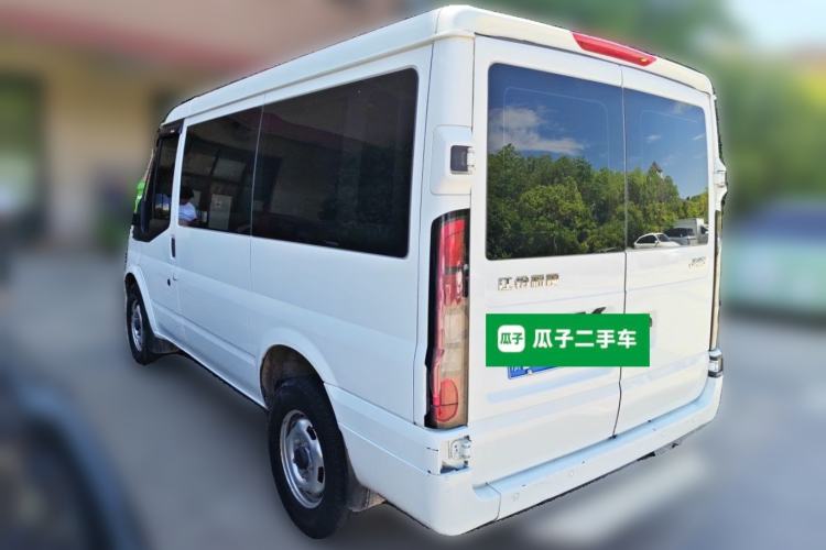 Used JMC Fushun 2023 2.0T Automatic Short-Wheelbase Low-Roof Commercial Van 2/3 Seats with Dual-Opening Tailgate Exterior 3