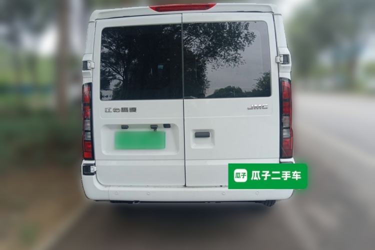 Used JMC Fushun 2023 2.0T Automatic Short-Wheelbase Low-Roof Commercial & Multi-Purpose Passenger Vehicle 6-Seater with Dual-Opening Tailgate Exterior 4