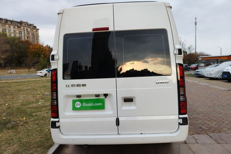 Used JMC Fushun 2023 2.0T Automatic Mid-Range Mid-Roof Commercial Multi-Purpose 6-Seater Passenger Vehicle Exterior 4