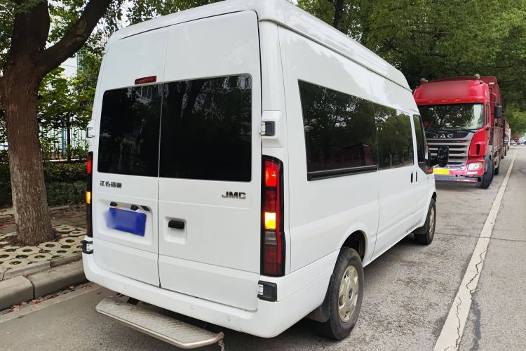 Used JMC Fushun 2023 2.0T Automatic Mid-Range High-Roof Commercial Multi-Purpose 7-Seater Passenger Vehicle Exterior 5