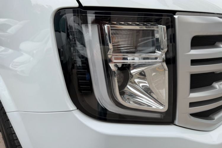 Used JMC Fushun 2023 2.0T Automatic Mid-Roof Business Class 9 (Non-Commercial) Exterior 6