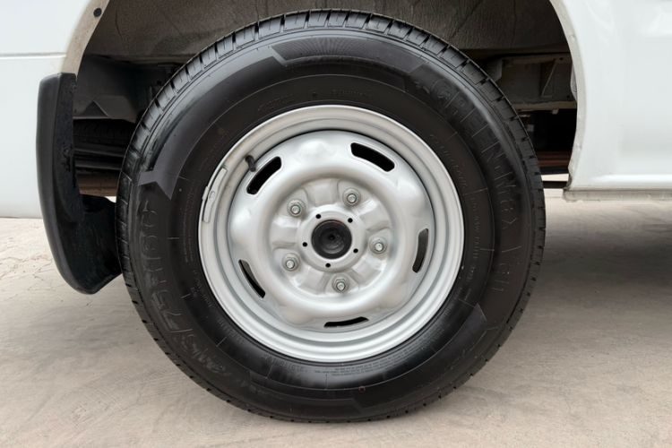 Used JMC Fushun 2023 2.0T Automatic Mid-Roof Business Class 9 (Non-Commercial) Exterior 7