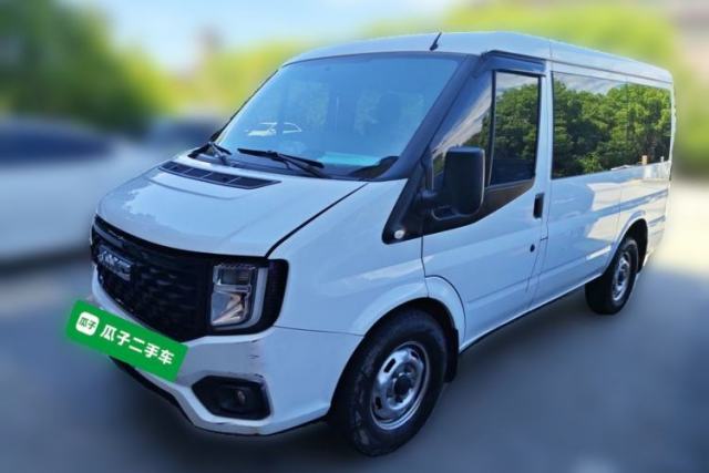 Used JMC Fushun 2023 2.0T Automatic Short-Wheelbase Low-Roof Commercial Van 2/3 Seats with Dual-Opening Tailgate