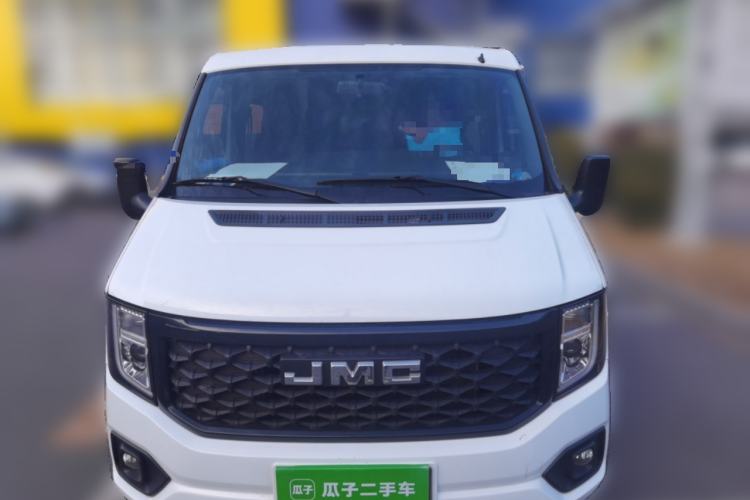Used JMC Fushun 2023 2.0T Manual Short-Wheelbase Low-Roof Commercial Van 2/3 Seats with Lift-Up Tailgate Front
