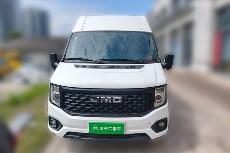 Used JMC Fushun 2023 2.0T Manual Short-Wheelbase Low-Roof Commercial Van 2/3 Seats with Dual-Swing Tailgate Front