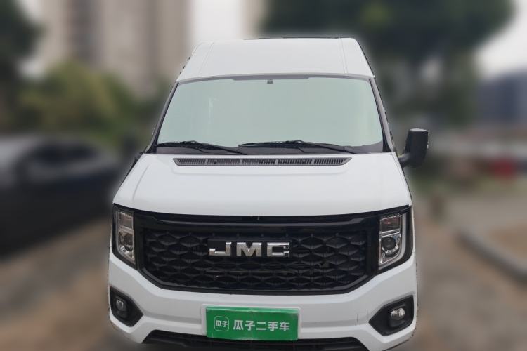 Used JMC Fushun 2023 2.0T Automatic Short-Wheelbase Mid-to-High Roof Commercial & Multi-Purpose Passenger Vehicle 6 Seats Front