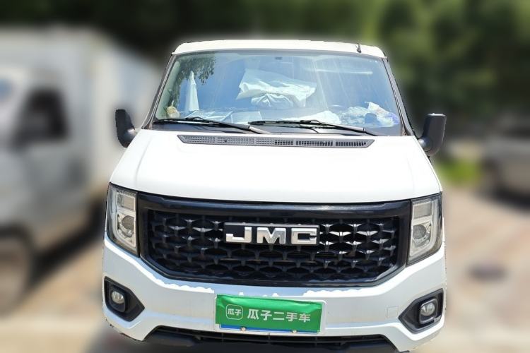 Used JMC Fushun 2023 2.0T Automatic Short-Wheelbase Low-Roof Commercial & Multi-Purpose Passenger Vehicle 6-Seater with Dual-Opening Tailgate Front