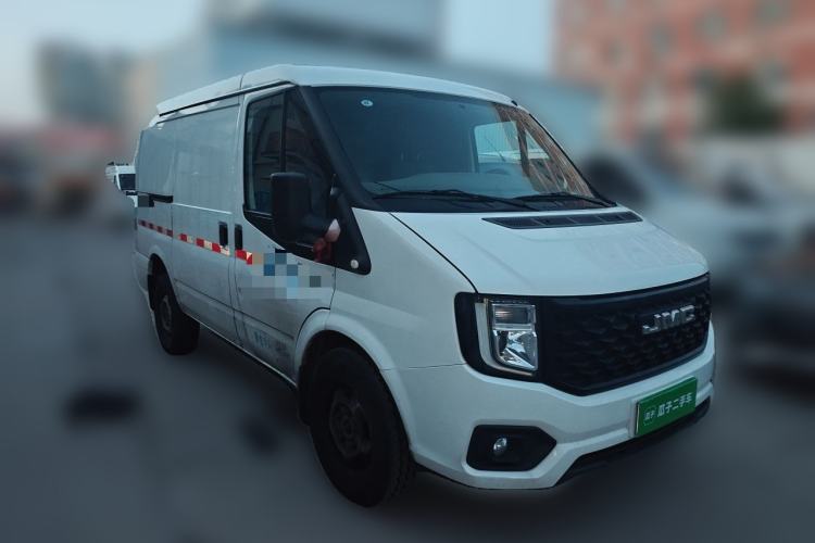 Used JMC Fushun 2023 2.0T Manual Short-Wheelbase Low-Roof Commercial Van 2/3 Seats with Dual-Swing Tailgate Front Right 45 Deg