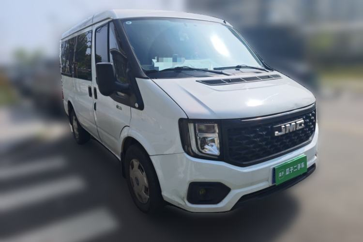 Used JMC Fushun 2023 2.0T Manual Short-Wheelbase Low-Roof Commercial Multi-Purpose Passenger Vehicle 6 Seats with Dual-Opening Tailgate Front Right 45 Deg