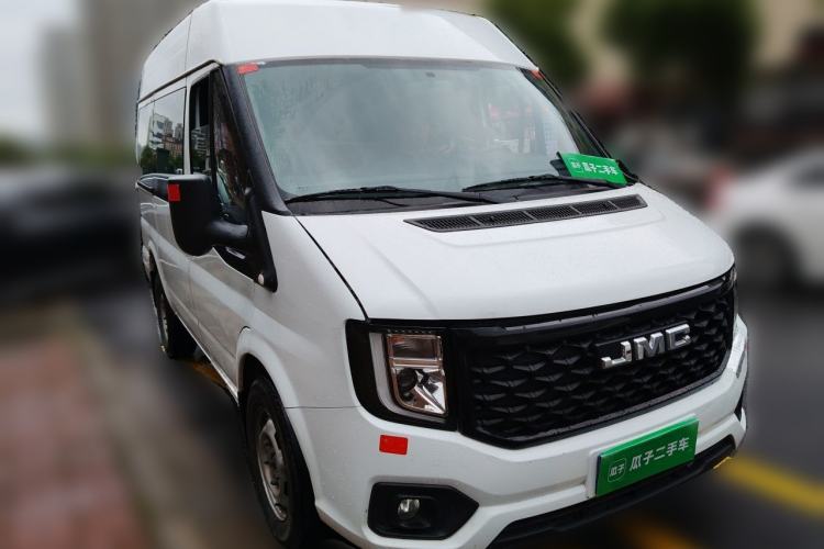 Used JMC Fushun 2023 2.0T Manual Short-Wheelbase Mid-Top Commercial Multi-Purpose 6-Seater Passenger Vehicle Front Right 45 Deg