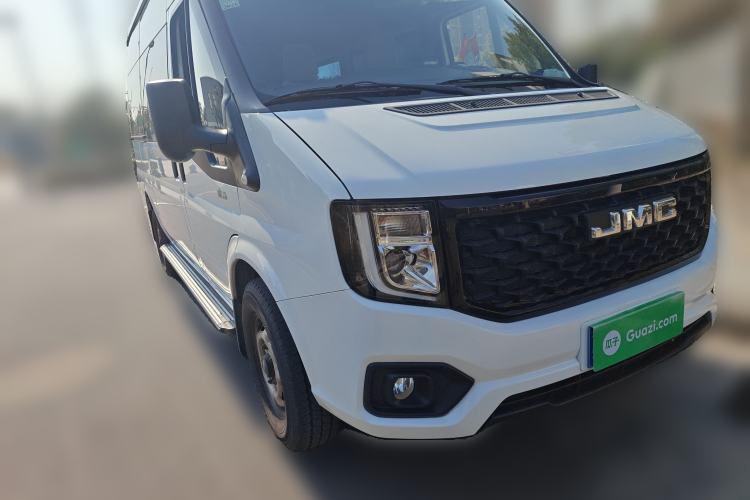 Used JMC Fushun 2023 2.0T Manual Short Wheelbase Mid-Height Passenger Version Business-Class 7-Seater (Non-Commercial) Front Right 45 Deg