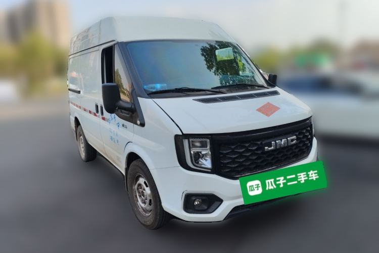 Used JMC Fushun 2023 2.0T Manual Short-Wheelbase Mid-Roof Commercial Van Transporter 2/3 Seats Front Right 45 Deg