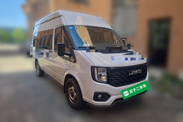 Used JMC Fushun 2023 2.0T Automatic Mid-Range Mid-Roof Commercial Multi-Purpose 6-Seater Passenger Vehicle Front Right 45 Deg
