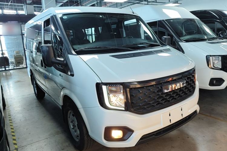 Used JMC Fushun 2023 2.0T Manual Short Wheelbase Low-Roof Commercial Multi-Purpose Passenger Vehicle 6 Seats with Lift-Up Tailgate Front Right 45 Deg
