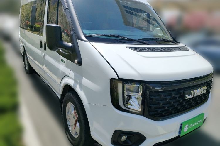 Used JMC Fushun 2023 2.0T Automatic Mid-Range High-Roof Commercial Multi-Purpose Passenger Vehicle with 6 Seats Front Right 45 Deg