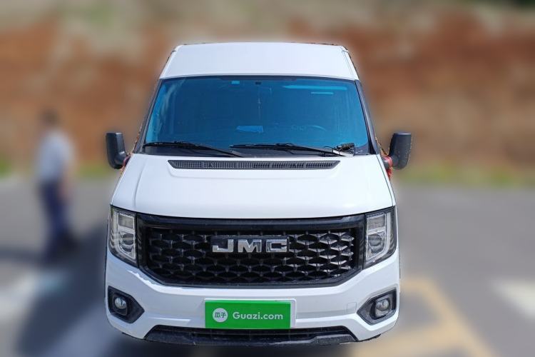 Used JMC Fushun 2023 2.0T Manual Mid-axle Mid-roof Commercial Multi-purpose 6-Seater Passenger Vehicle Front