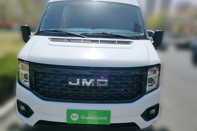 Used JMC Fushun 2023 2.0T Automatic Mid-Range High-Roof Commercial Multi-Purpose Passenger Vehicle with 6 Seats Front