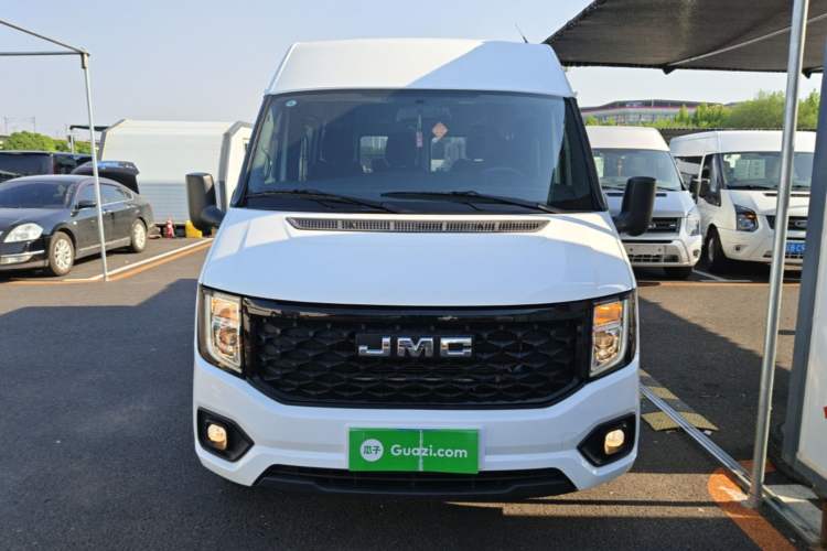 Used JMC Fushun 2023 2.0T Automatic Short-Wheelbase Mid-Height Commercial Multi-Purpose Passenger Vehicle 5 Seats Front