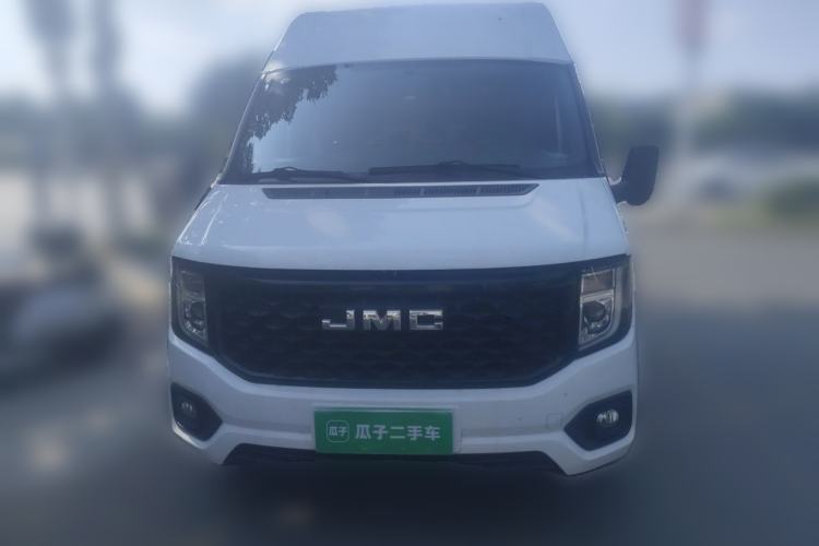 Used JMC Fushun 2023 2.0T Manual Short Wheelbase Mid-Height Passenger Version Business-Class 11-Seater (Non-Operational) Front