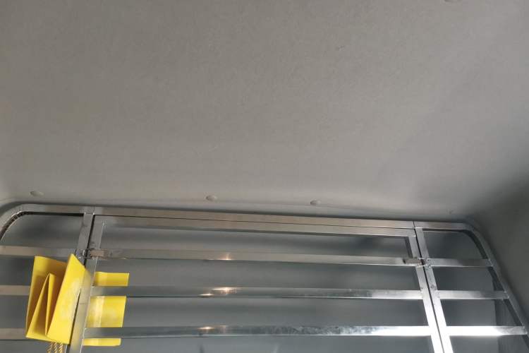 Used JMC Fushun 2023 2.0T Automatic Mid-Range High-Roof Commercial Multi-Purpose 7-Seater Passenger Vehicle Headliner