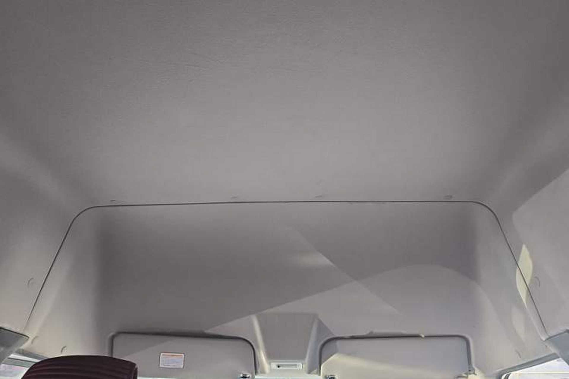 Used JMC Fushun 2023 2.0T Manual Short Wheelbase Mid-Height Passenger Version Business-Class 7-Seater (Non-Commercial) Headliner
