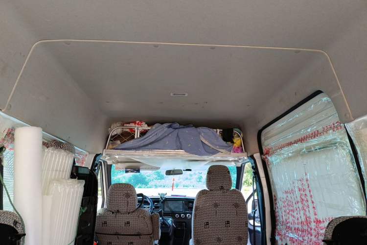 Used JMC Fushun 2023 2.0T Manual Mid-axle Mid-roof Commercial Multi-purpose 6-Seater Passenger Vehicle Headliner