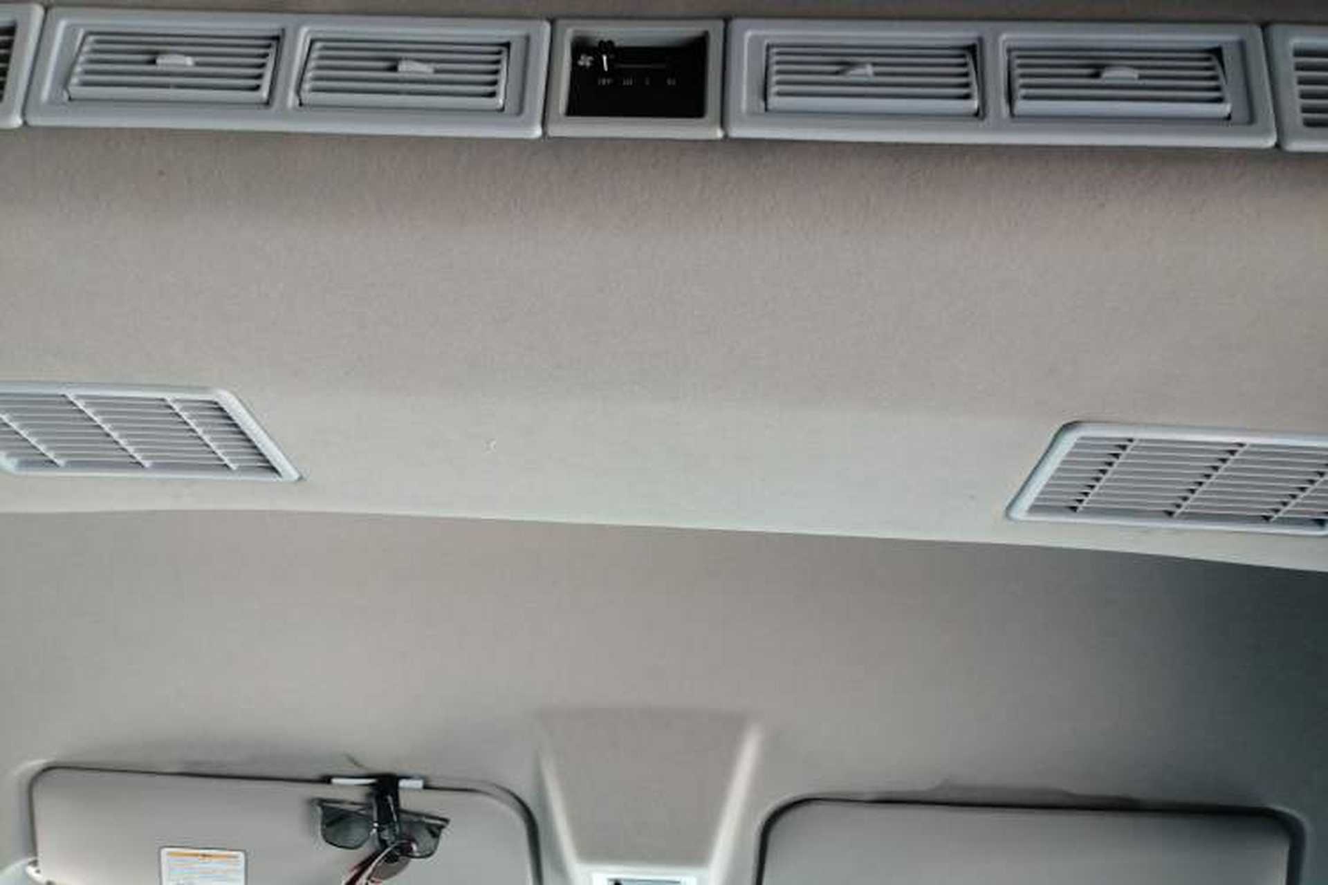 Used JMC Fushun 2023 2.0T Automatic Mid-Height High-Roof Business-Class 9-Seater (Non-Commercial) Headliner