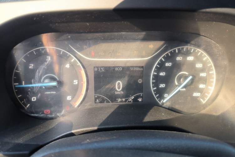 Used JMC Fushun 2023 2.0T Automatic Mid-axle Mid-roof Business-Class 9-Seater Instrument Cluster