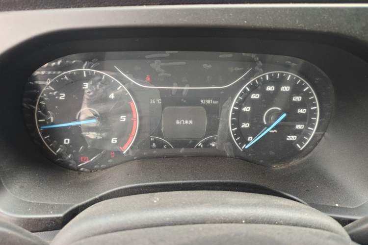 Used JMC Fushun 2023 2.0T Manual Diesel Long-Wheelbase High-Roof Business Van with Dual Rear Tires 6–9 Seats Instrument Cluster